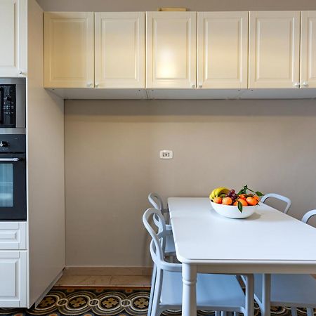100Mq Maison Paradise - Central & Elegant Apt Bari Kültér fotó