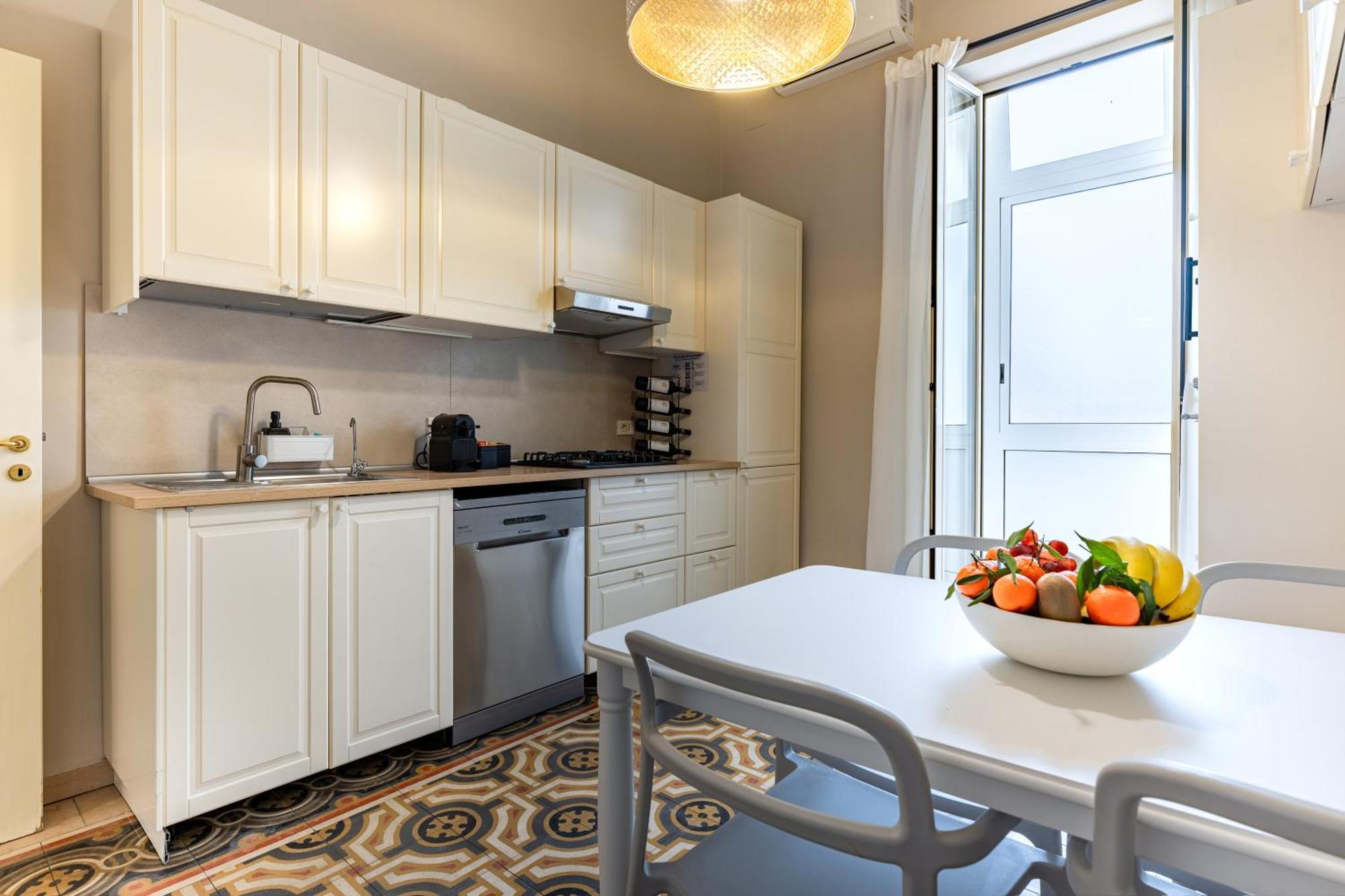 100Mq Maison Paradise - Central & Elegant Apt Bari Kültér fotó